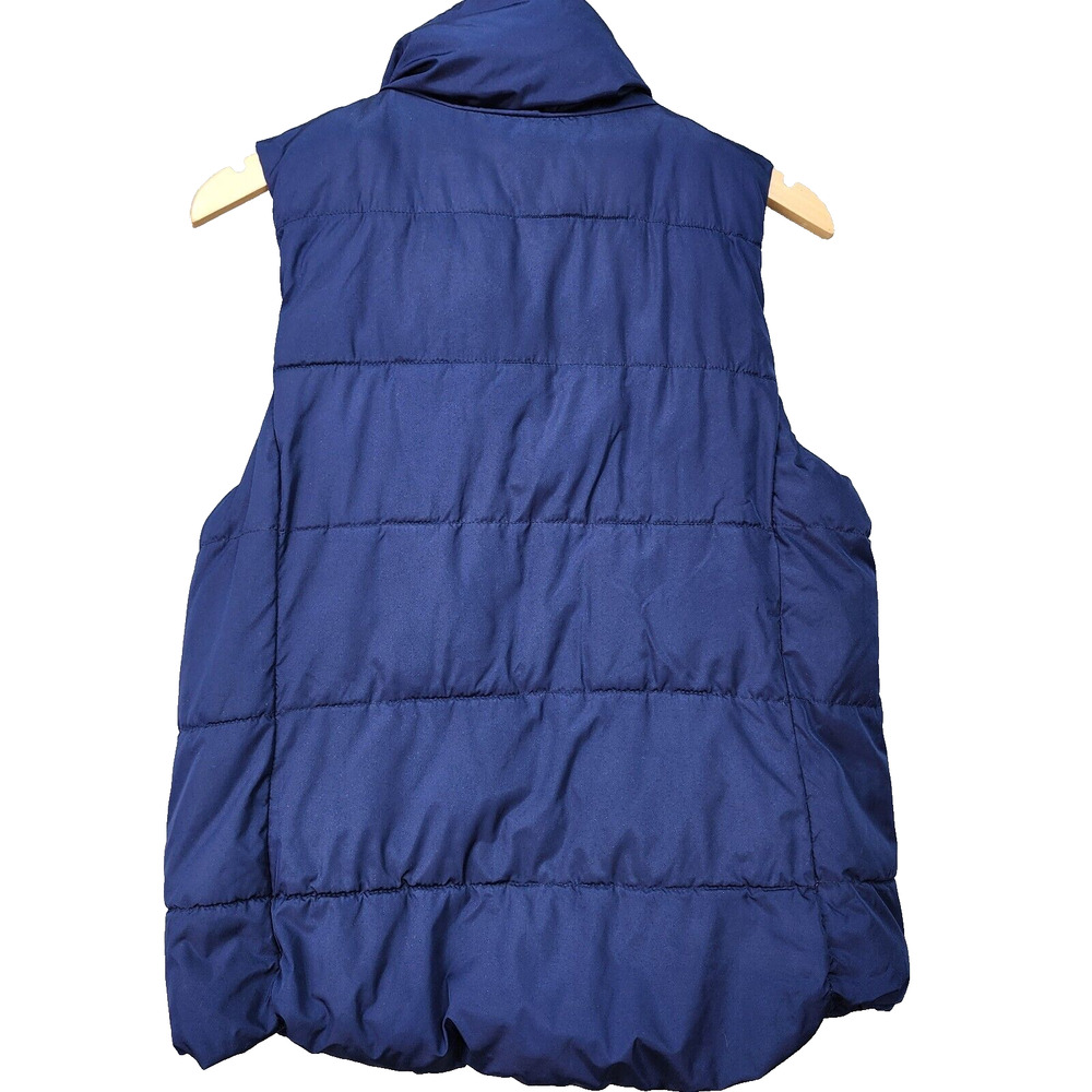 Old Navy Puffer Vest Women’s Medium Blue Zip Snap Pockets Cozy Ski Layering - Picture 3 of 9